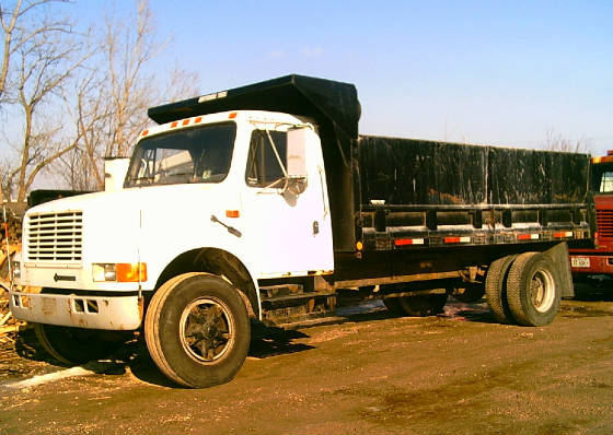 Truck/IHWhite1.JPG